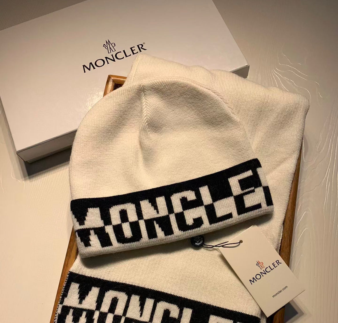 Moncler beanie
