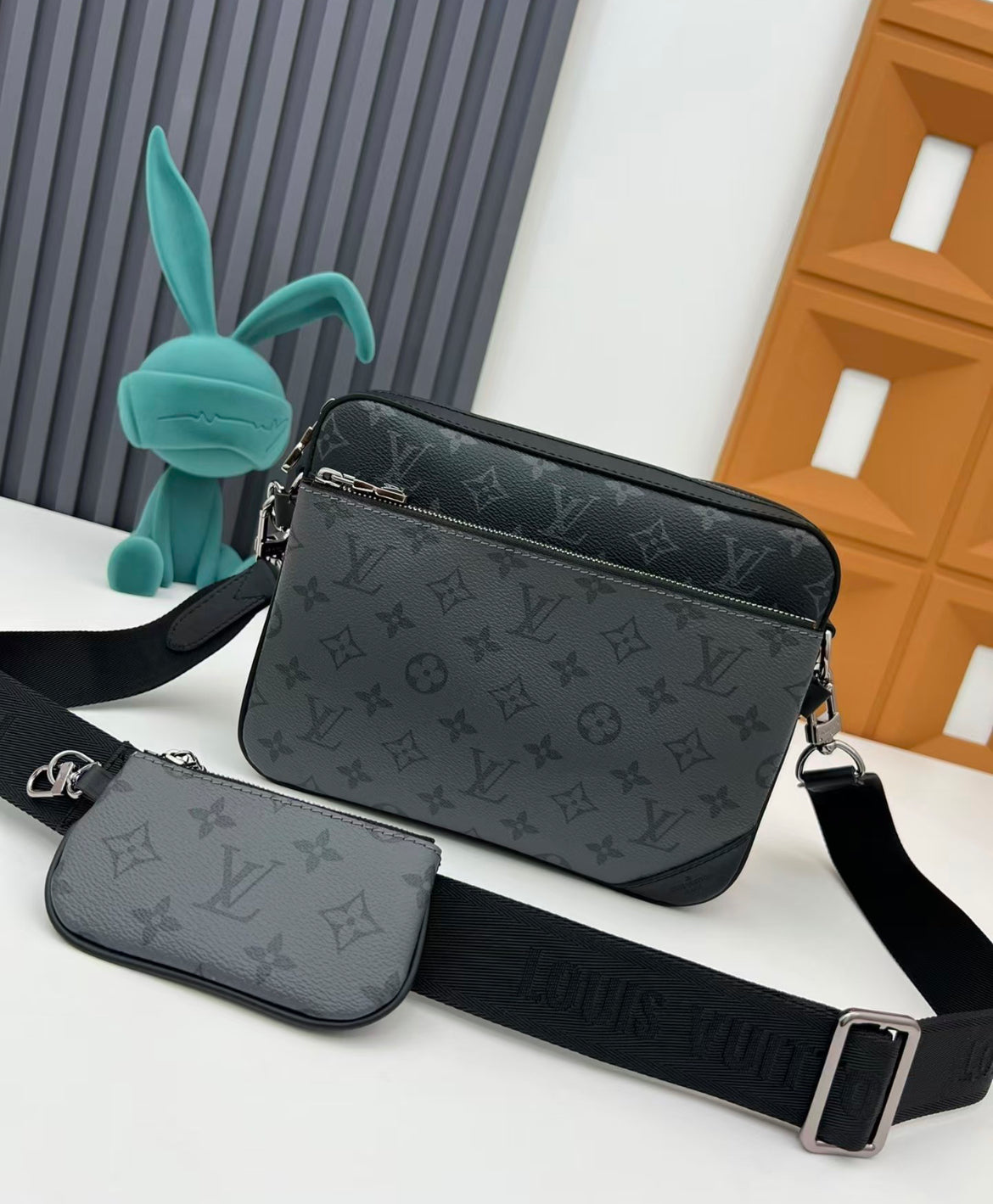 LV Side man bag