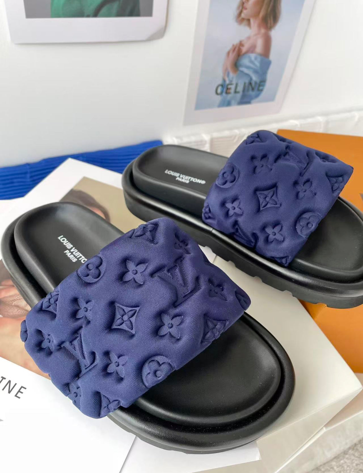 Lv slippers