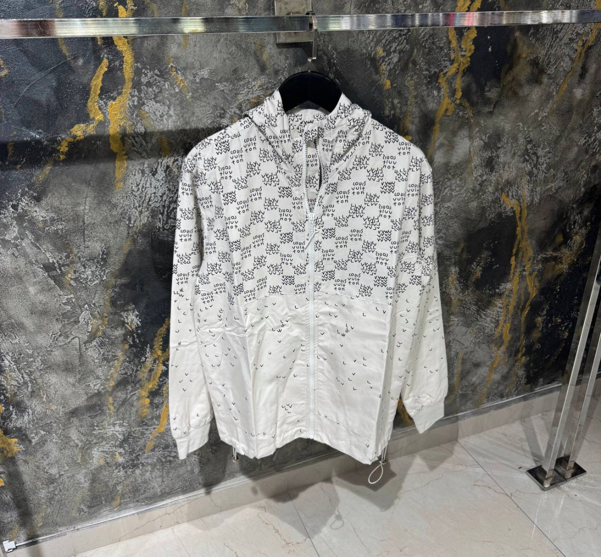 Lv Windbreak
