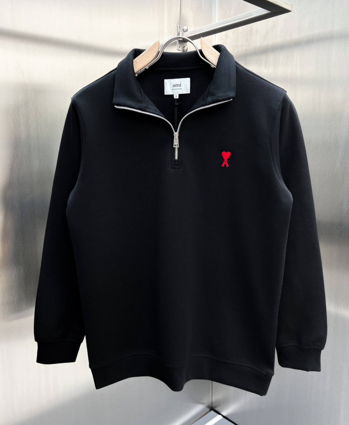 Ami 
Zip sweatshirt