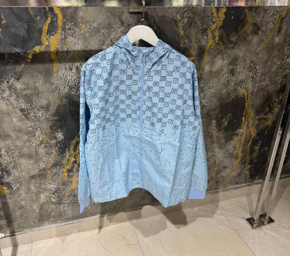 Lv Windbreak