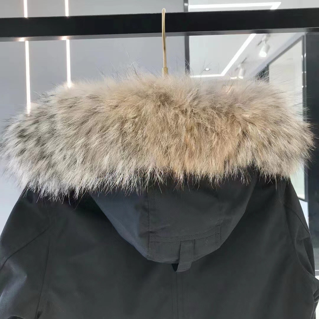 Chelsea parka canada goose