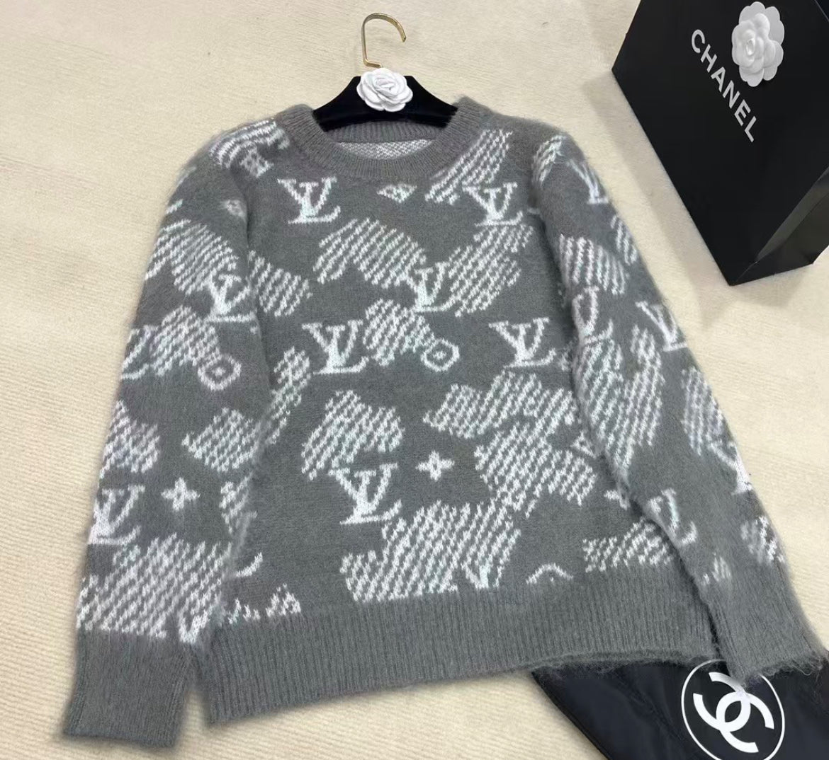 LV crew neck sweater