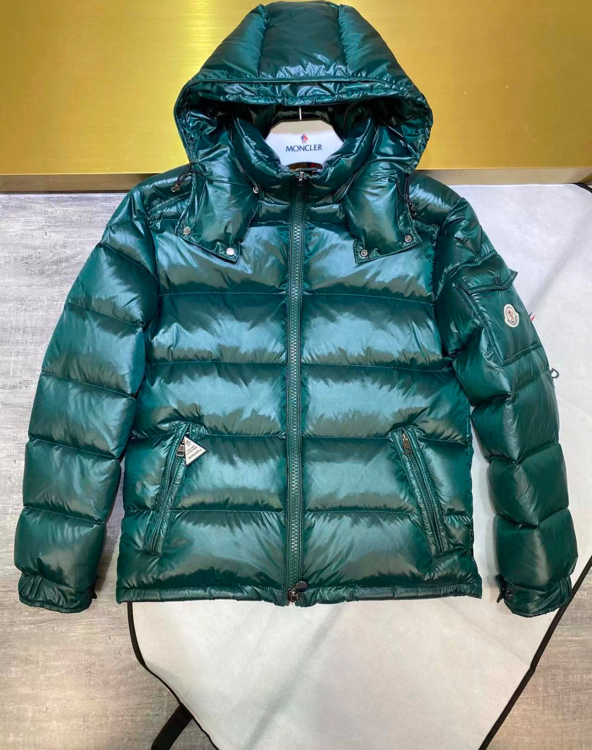 Moncler maya