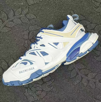 Balenciaga tracks runner